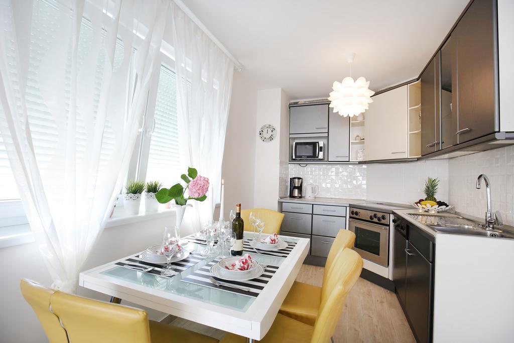 Apartment Flowers, Free Garage Parking Zadar Ruang foto
