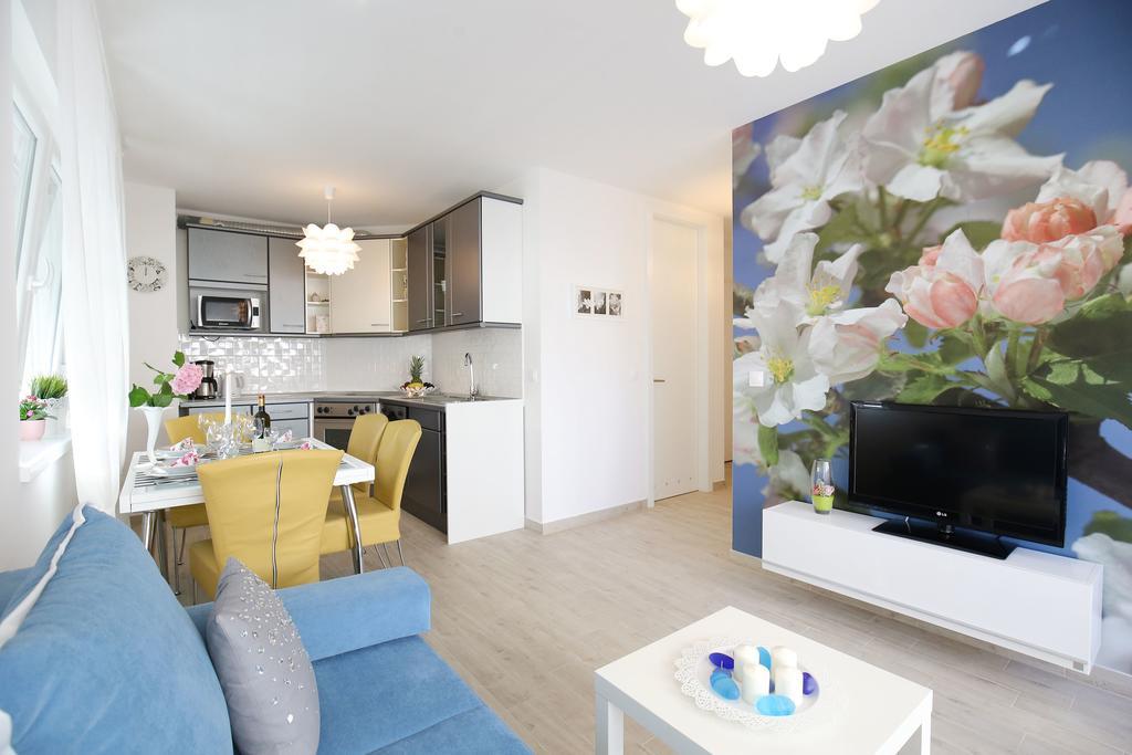 Apartment Flowers, Free Garage Parking Zadar Ruang foto